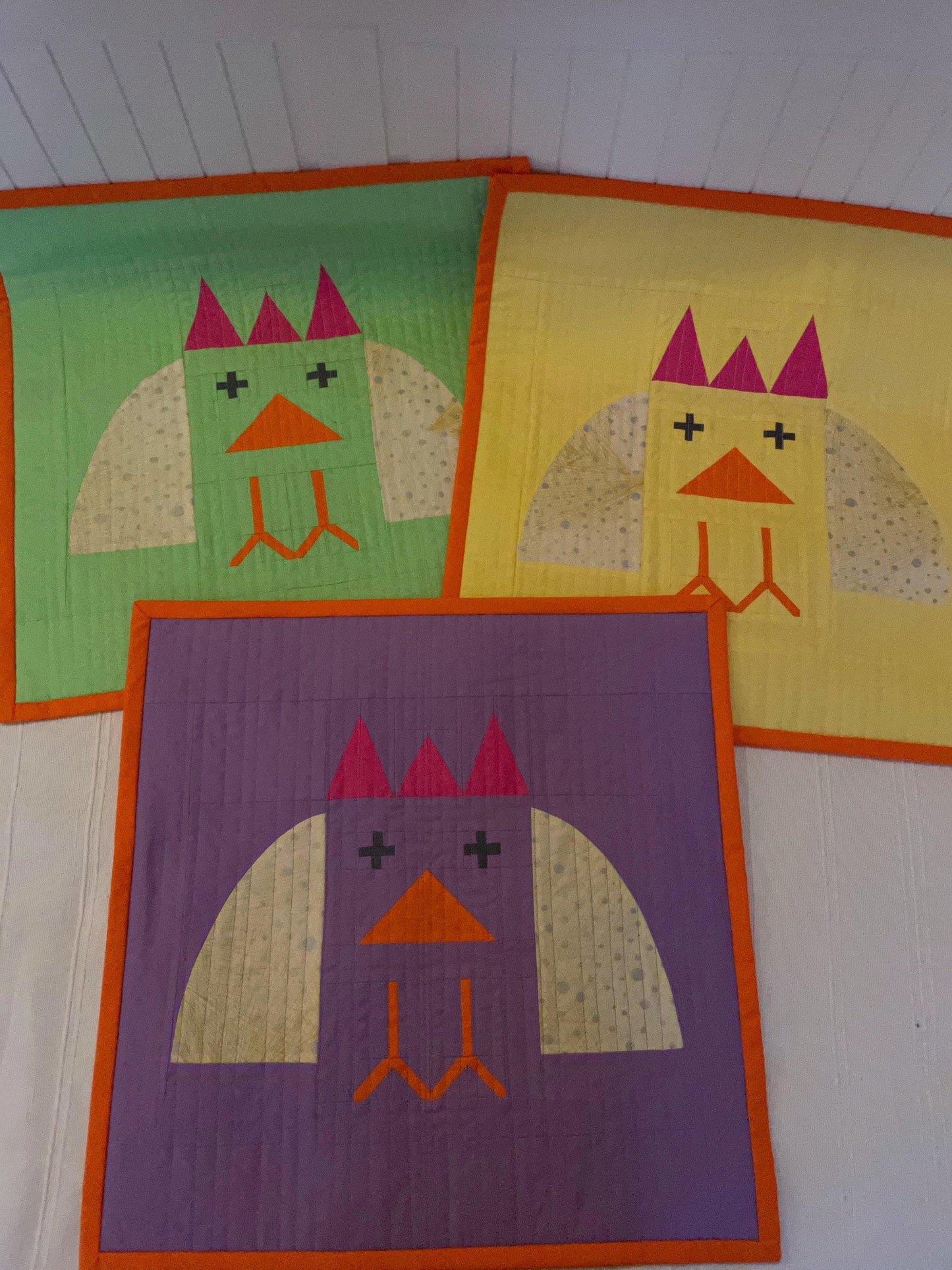 Pillow cases in dififerent colours.