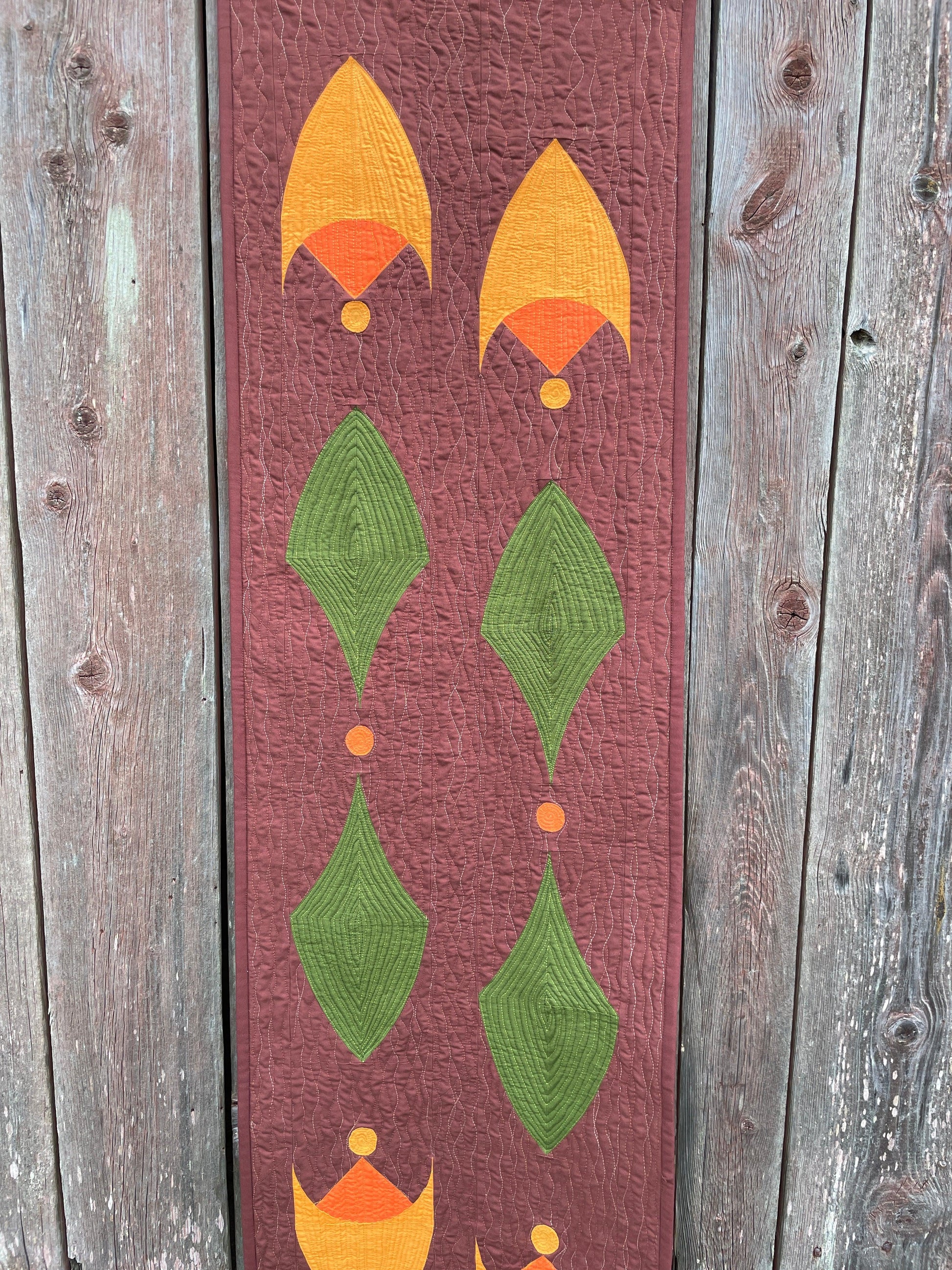Close up on the table runner.