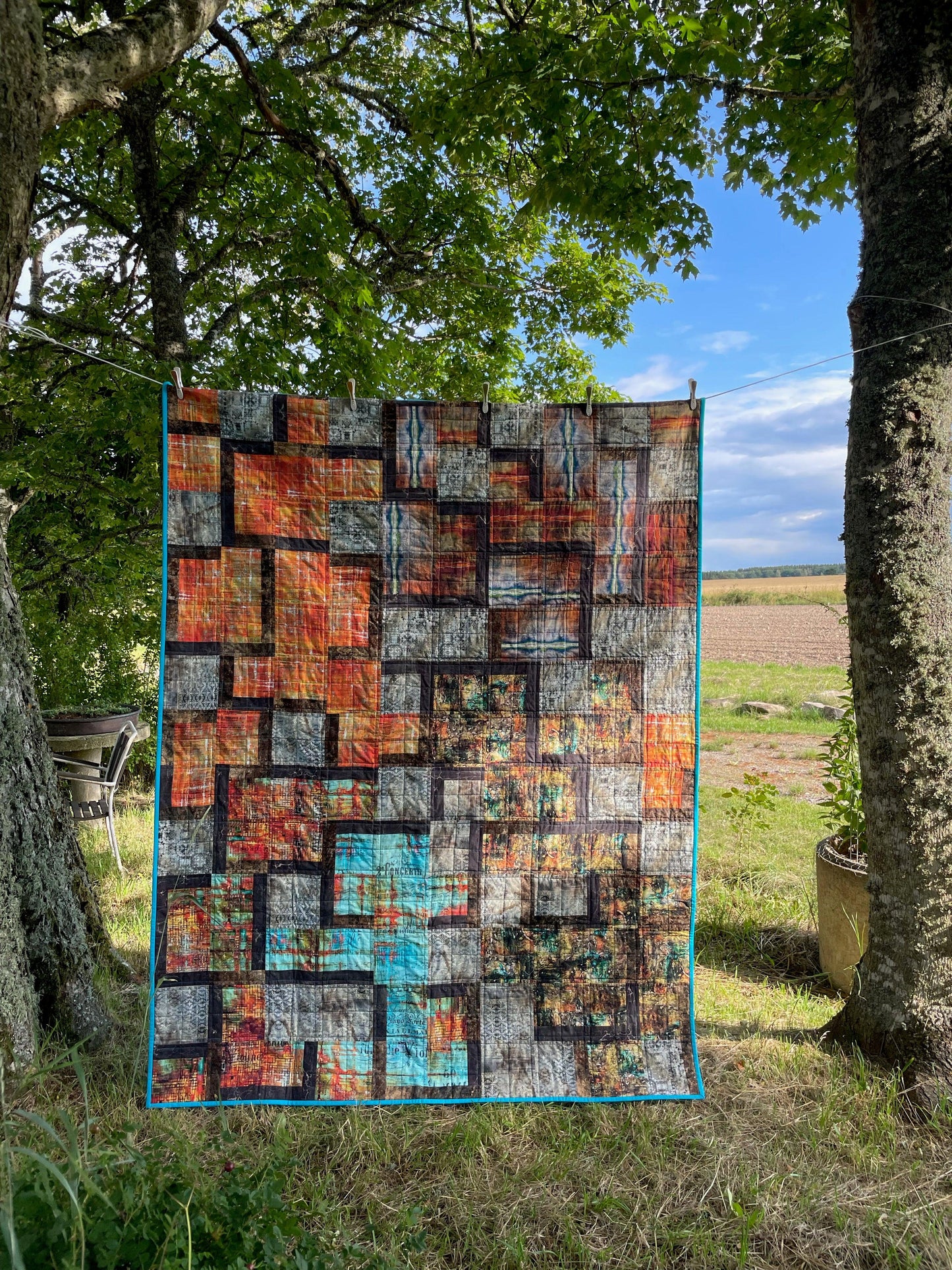 Quilt outdoors.